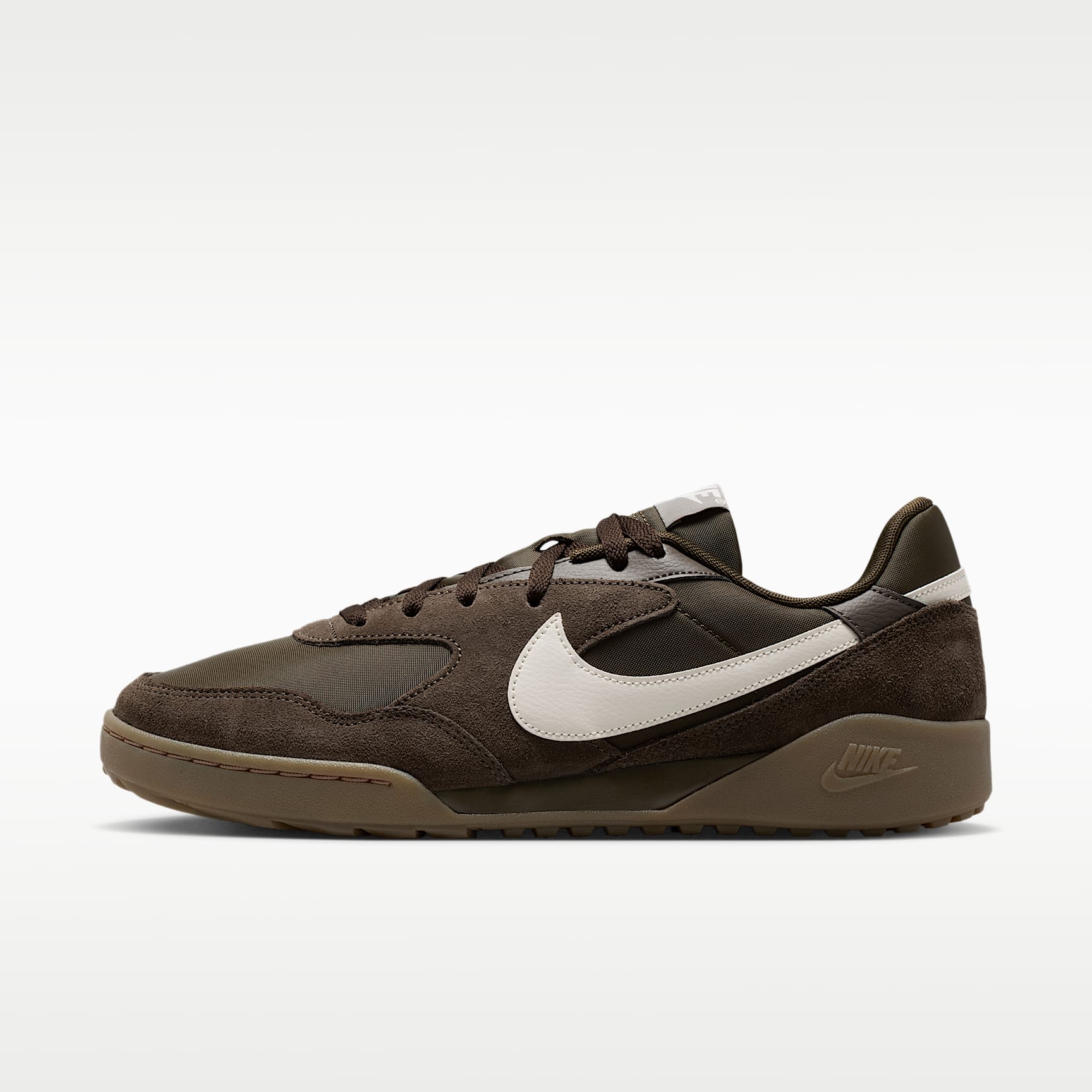 ナイキ Nike Terra Manta Suede Men's Shoes. Nike RO